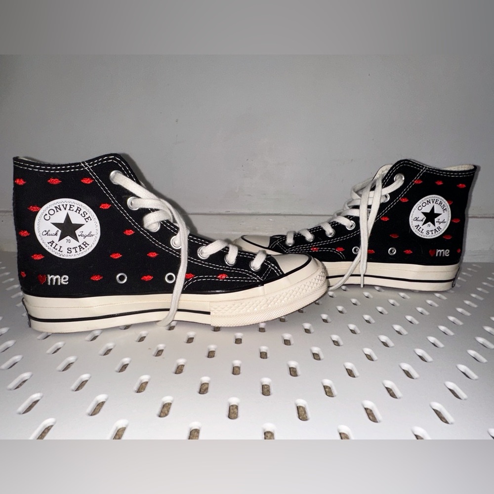 Converse shoes - Picture 5 of 8
